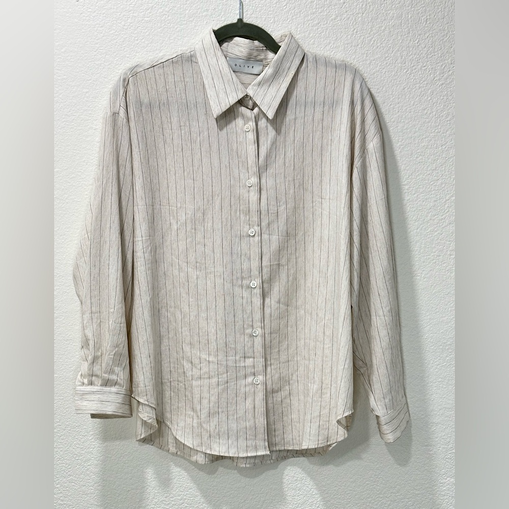 Women’s white pinstripe button down shirt
